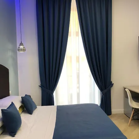 Oda ve Kahvaltı Domo 4*